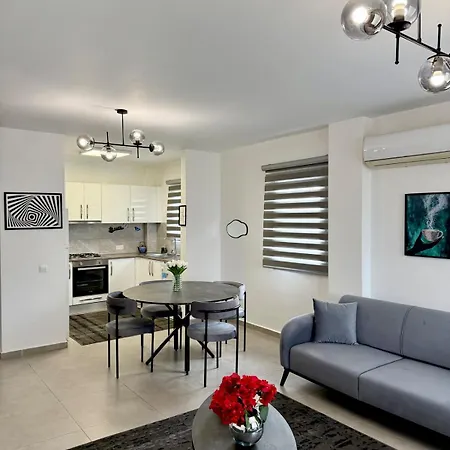 Apartment Modern In Kyrenia Center